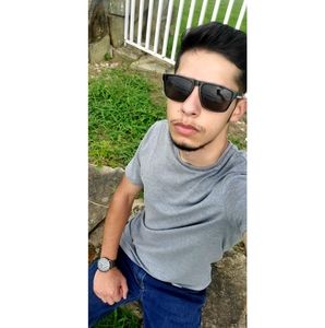 Meet your Posher, Wesley